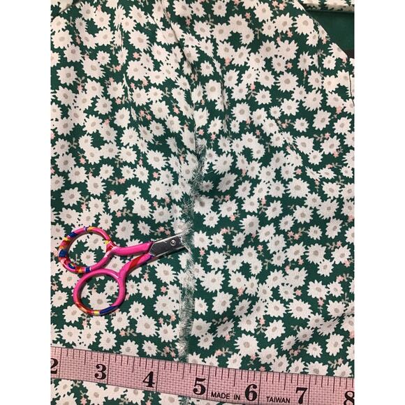 LULU'S SZ M Green Cute Contentment Floral Button-Front Ruffled Dress B115 flaw - Picture 8 of 11